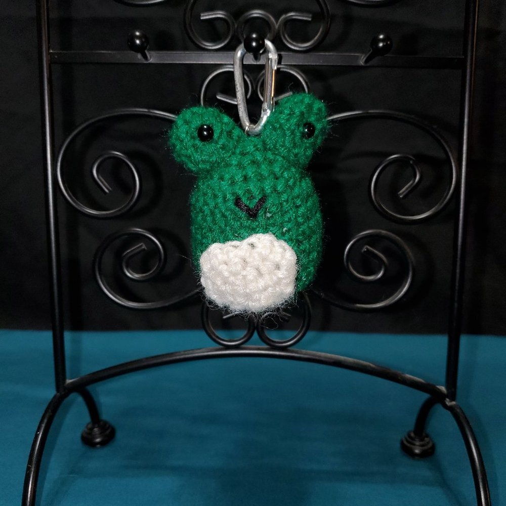 NWT Hand-Crocheted Frog Key Chain